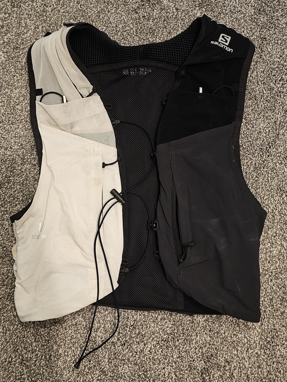 Salomon SENSE PRO 10 SET Running Vest in White and Black - Size SMALL